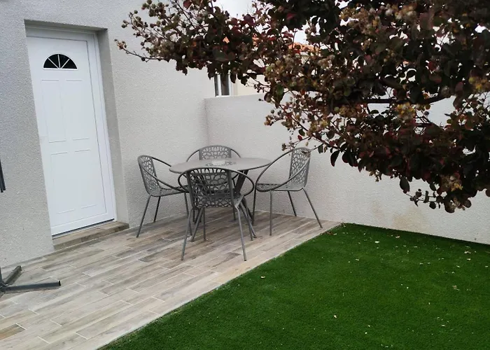 Apartament Charmant Studio En Rdc Chez Cyril Et Steph *